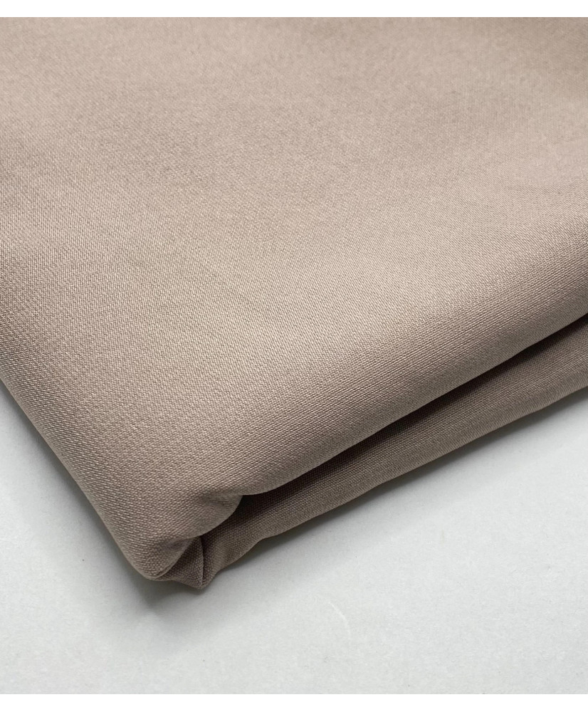 Hijab Soie de Médine taupe – Élégance et Charme Intemporel